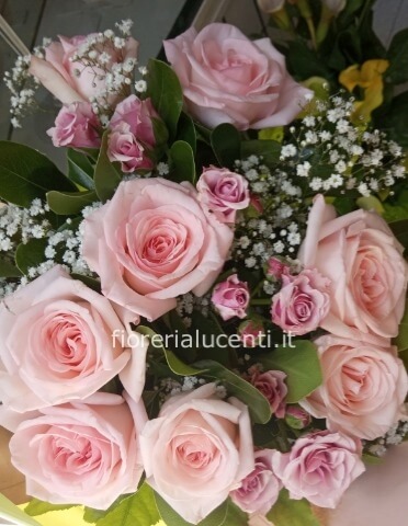 Bouquet di rose rosa