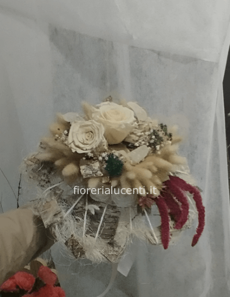  Bouquet con rose stabilizzate