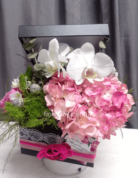 Flower box con fiori di stagione