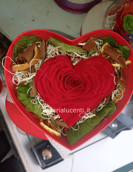 Rosa cuore stabilizzata