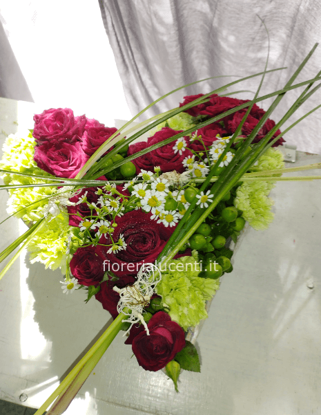 Scatola cuore con roselline